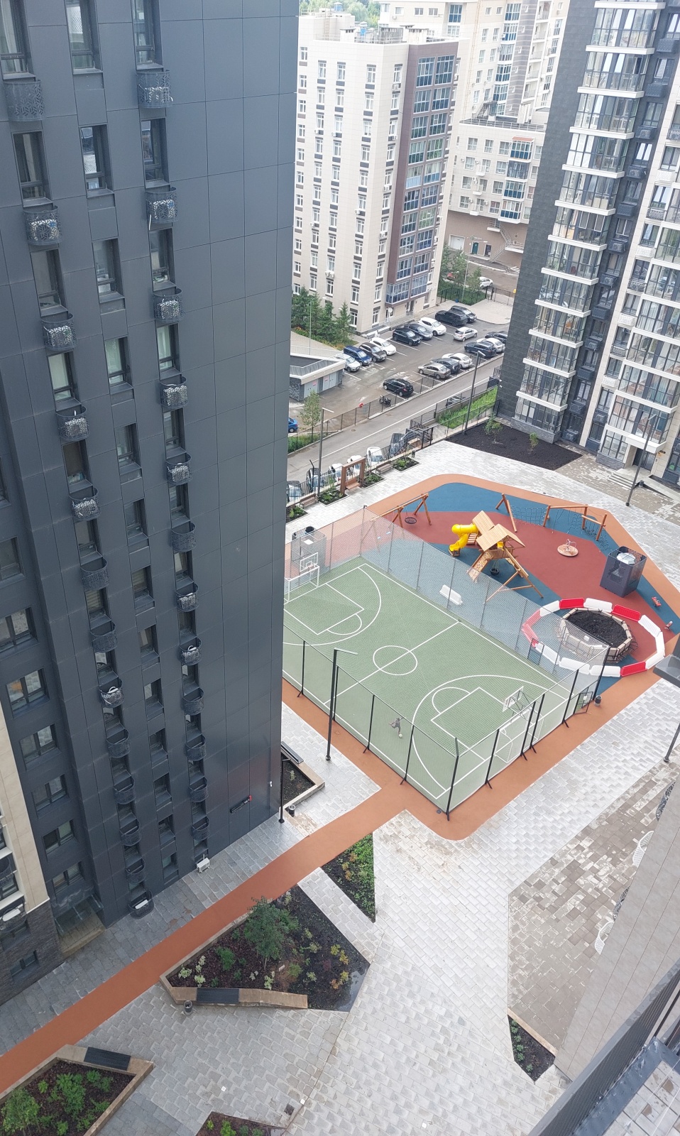 Комфортная и современная квартира в центре.